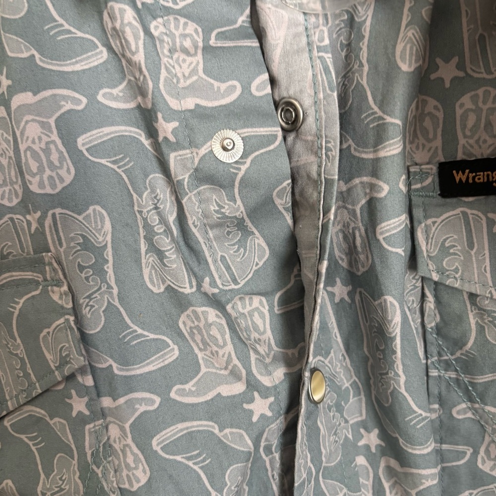 Wrangler Short Sleeve Shirt Men’s Size XXL Gray White Pearl Snap Button Boots - Picture 8 of 8